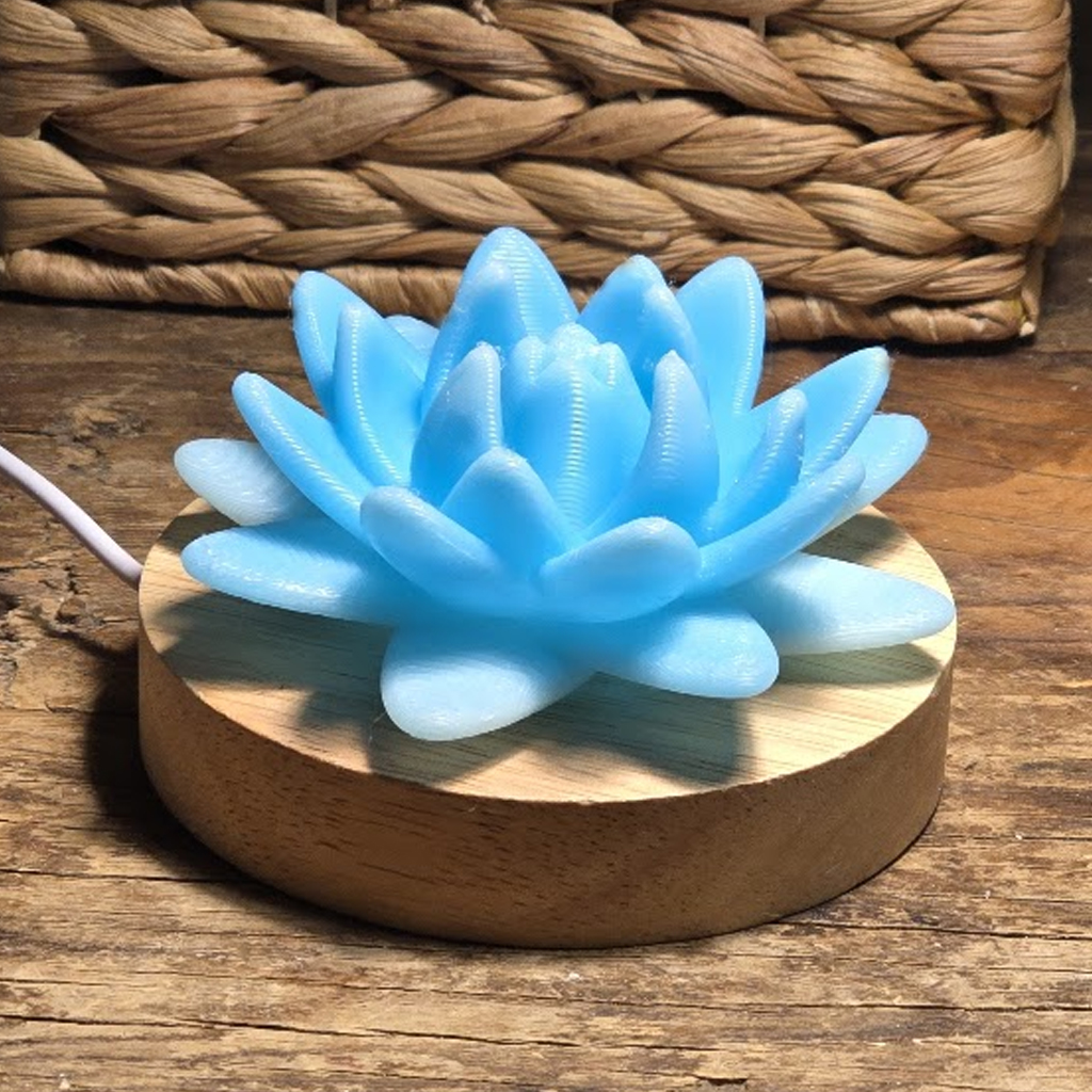 Cerulean lamp in daylight