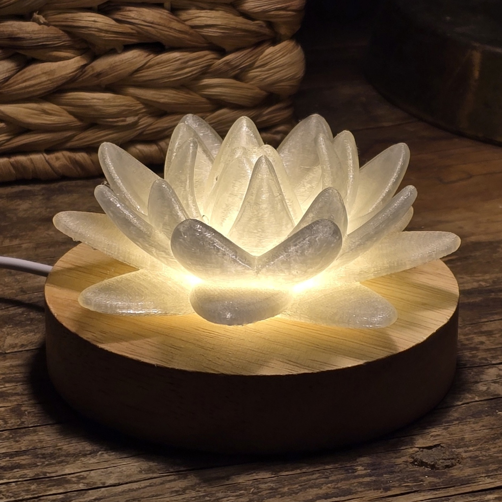 Honeyglass lamp in daylight